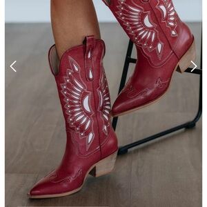 Women's Red Cowboy Western Boots Wild Oak 7.5